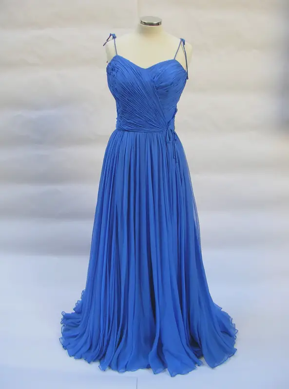 How to accessorize a royal blue dress for a wedding